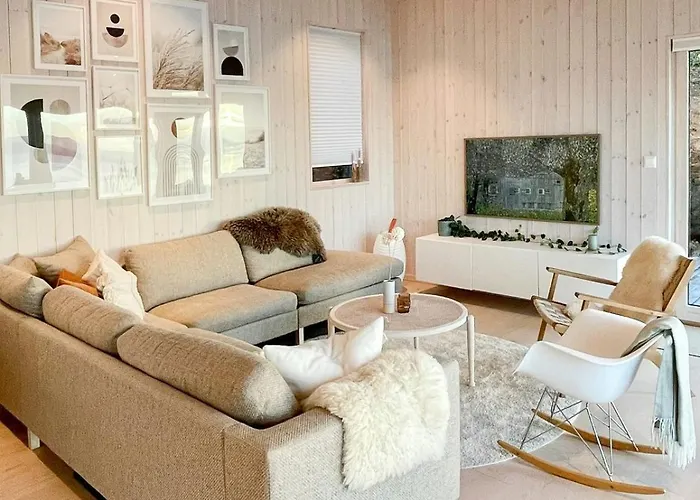 Elegance And Stunning View By Stavanger *