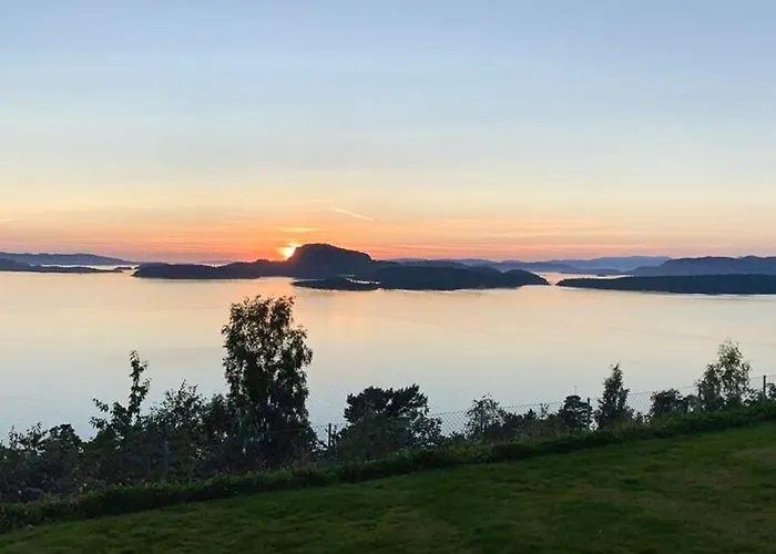 Elegance And Stunning View By Stavanger *